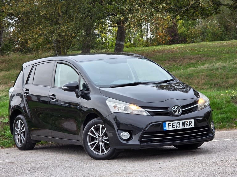 image for 2013 Toyota Verso 1.6 V-Matic Icon Euro 5 5dr Euro 5 MPV Petrol Manual