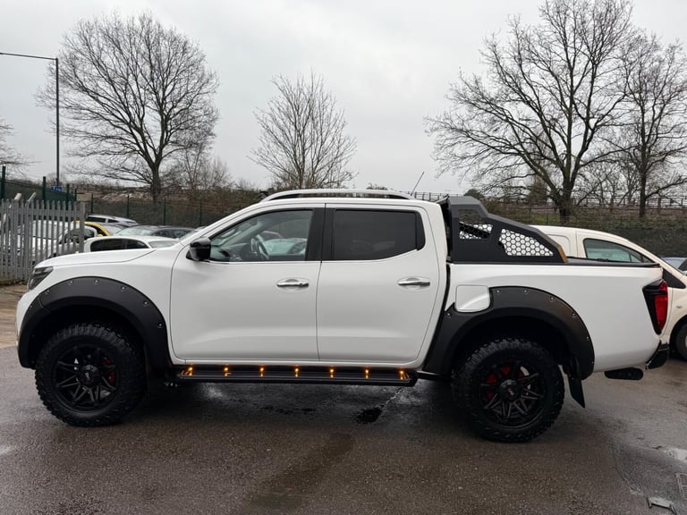 2018 Nissan Navara 2.3 dCi Tekna Auto 4WD Euro 6 4dr PICK UP Diesel Automatic