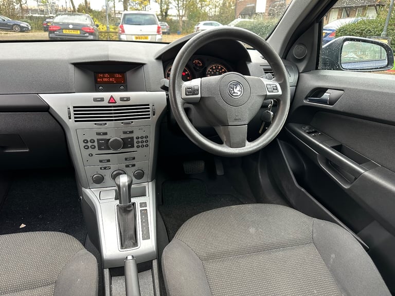 2009 Vauxhall Astra Life Automatic 1.8L 46,000 Miles Full Service History 1YR NEW MOT ONLY 1 OWNER