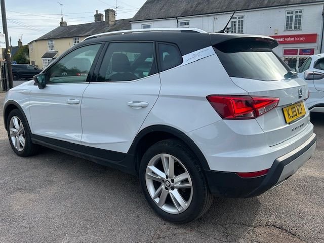 2019 SEAT Arona 1.6 TDI FR SUV 5dr DIESEL EURO 6 (s/s) (115 ps) WITH SERVICE HISTORY  HATCHBACK D...