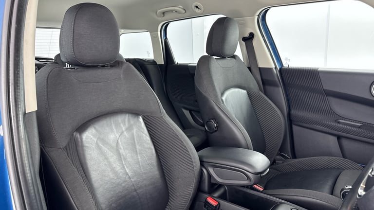 2017 MINI Countryman 2.0 Cooper D ALL4 5dr Auto [Chili Pack] Diesel Hatchback Hatchback Diesel Au...