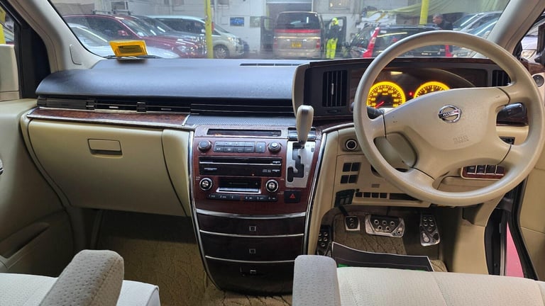 2005 Nissan Elgrand 4wd 2.5 Nismo modified Ready to go  Petrol Automatic