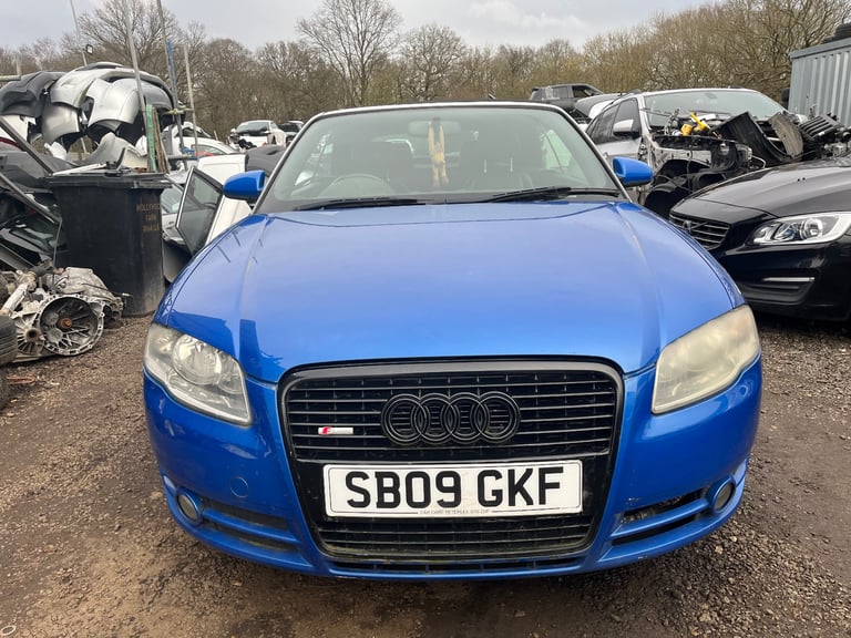 Audi a4 convertible b7 2.0 tdi 2009 blue BREAKING FOR PARTS 
