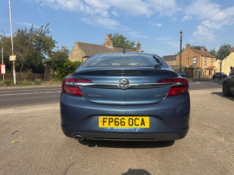 2016 Vauxhall Insignia 2.0 CDTi ecoFLEX Tech Line Euro 6 (s/s) 5dr HATCHBACK Diesel Manual