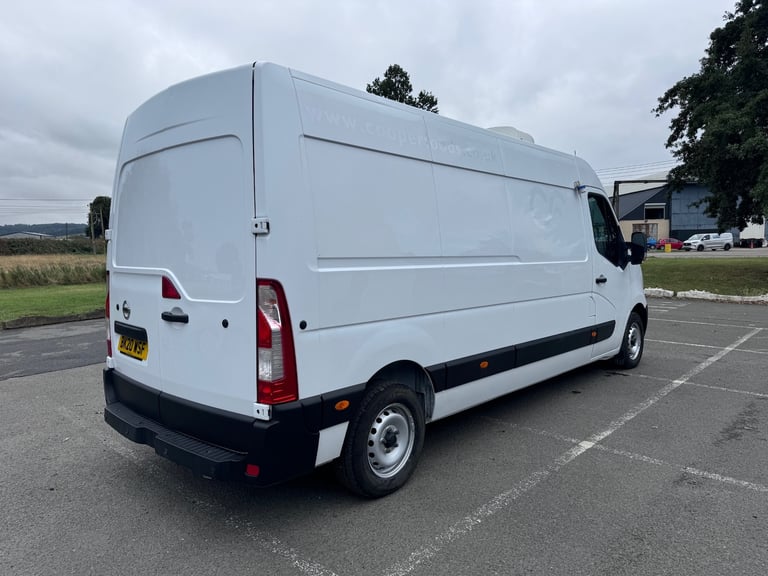2020 Nissan NV400 Nissan NV400 2020 Mwb Fridge Van 2.3 dci 135ps MOT and Full History !! PANEL VA...