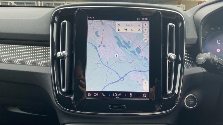 2024 Volvo XC40 2.0 B4P Plus Dark 5dr Auto Petrol Estate Estate Petrol Automatic