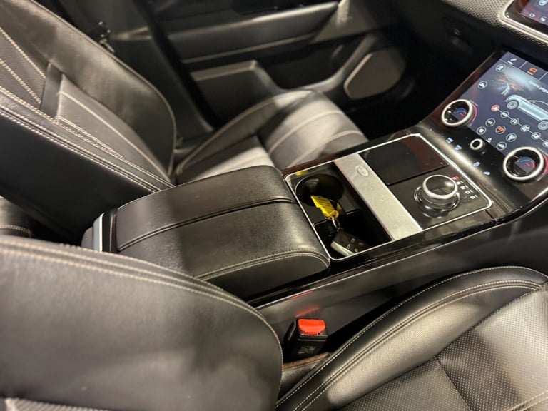 2018 Land Rover Range Rover Velar 3.0 SD6 V6 R-Dynamic SE Auto 4WD Euro 6 (s/s) 5dr ESTATE Diesel...