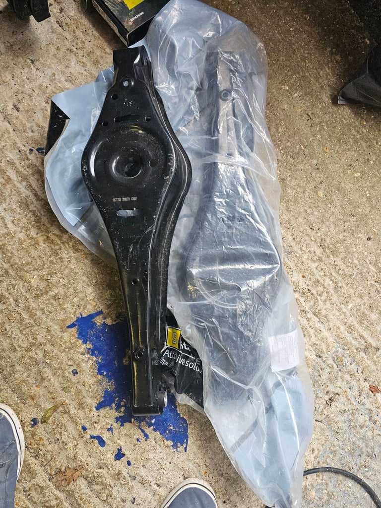 image for Vw passat rear lower wishbones