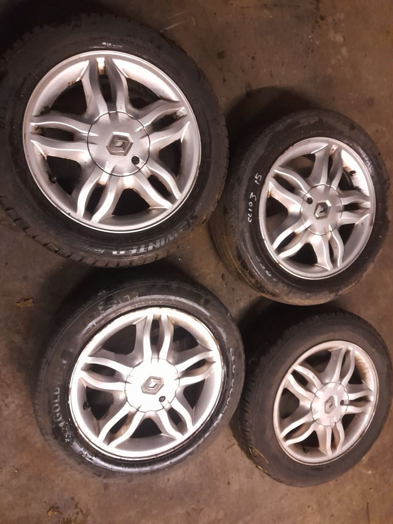 image for Clio3 alloys and tyres 15in