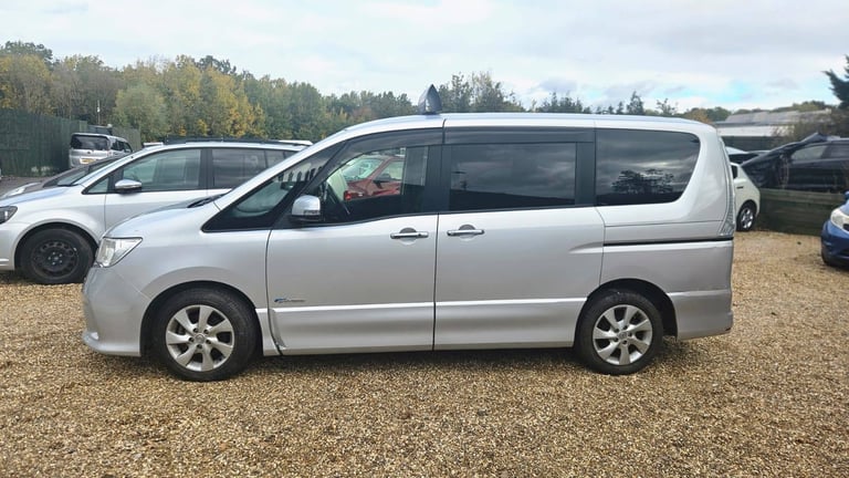 2013 Nissan serena hybrid automatic