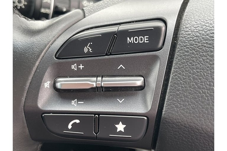 2022 Hyundai KONA T-GDi MHEV SE Connect SUV HYBRID Manual