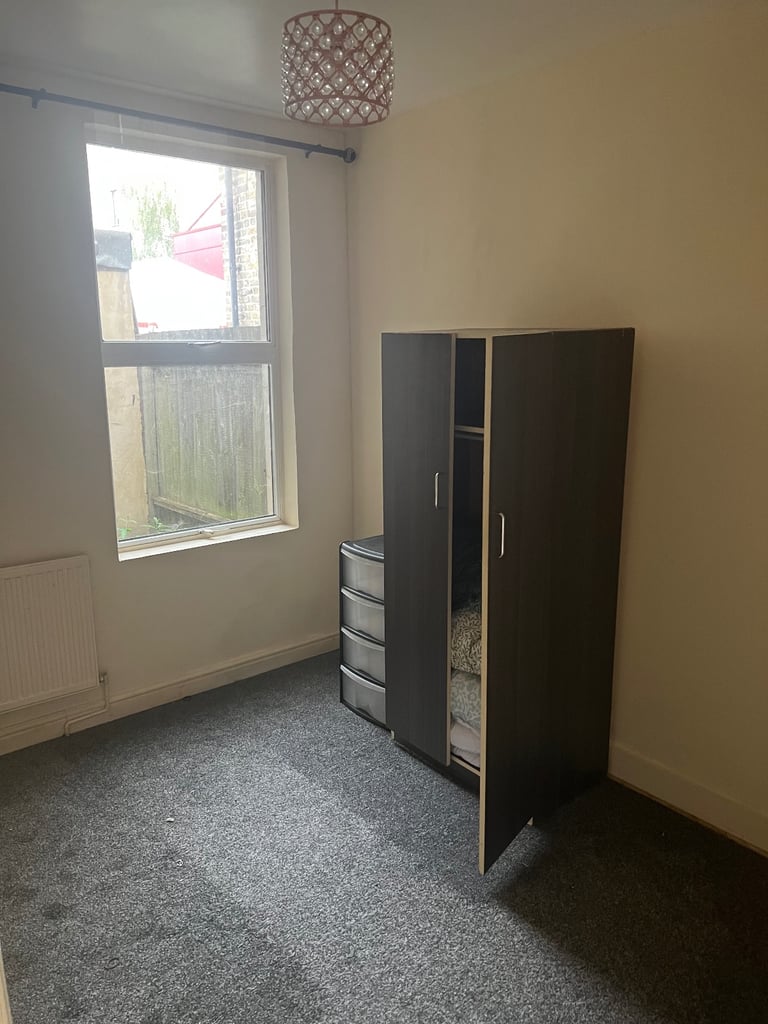 Ground Floor 2-Bedroom Flat Walthamstow, E17