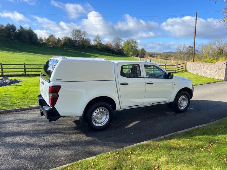 ISUZU D-MAX 1.9 TD 164PS UTILITY MANUAL 4WD 4X4 D/CAB PICKUP 71 REG 59,600 MILES
