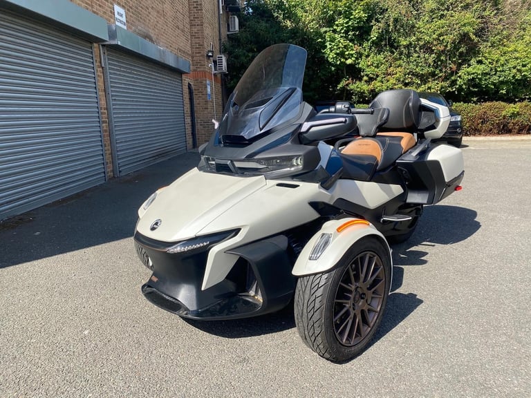 image for Can-Am Spyder RT Sea-to-Sky—Vegas White 