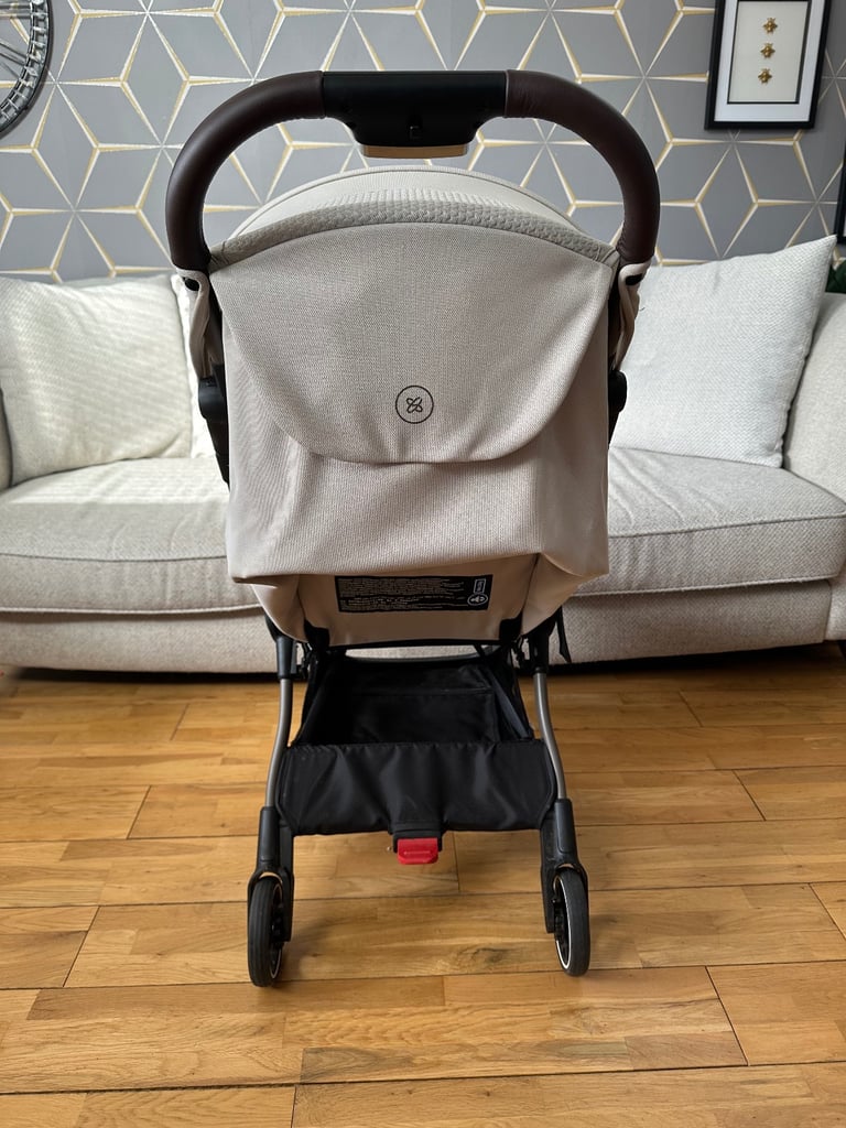 Silver Cross Clic Stroller with rain cover - Almond