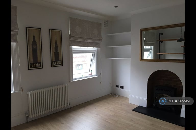 image for 2 bedroom flat in St Anns Hill, London, SW18 (2 bed) (#2655151)