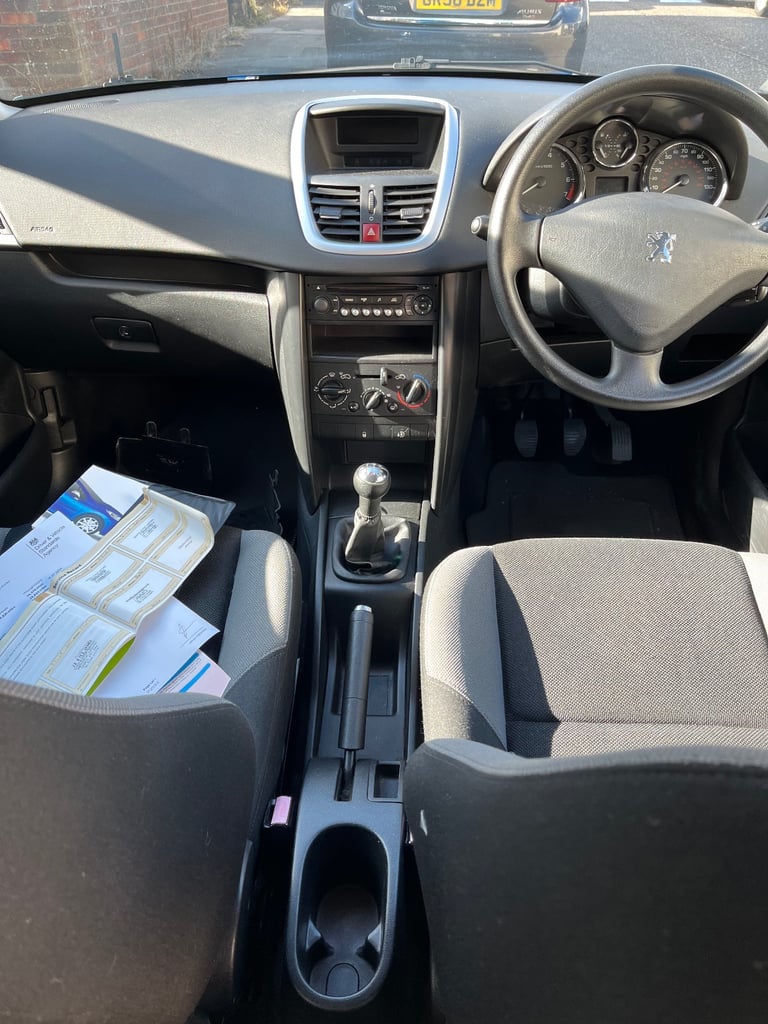 Peugeot, 207, Hatchback, 2007, Manual, 1360 (cc), 5 doors