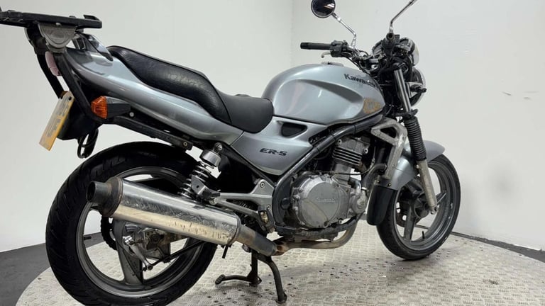 Kawasaki Er 2000 12K GOOD RUNNING PROJECT BIKE 500CC NAKED A2