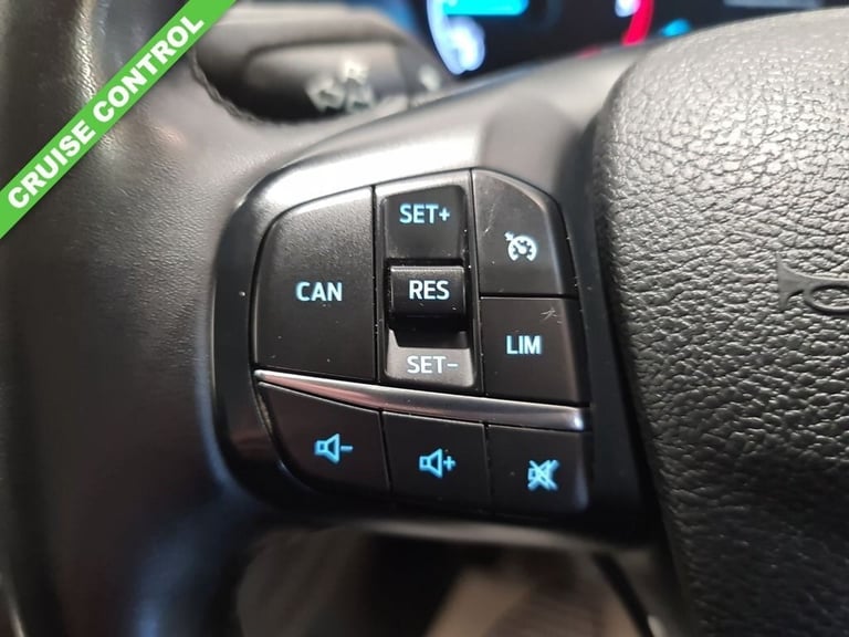 FORD TRANSIT CUSTOM 2.0 300 ECOBLUE LIMITED P/V L2 H1 130 BHP LWB DIESEL
