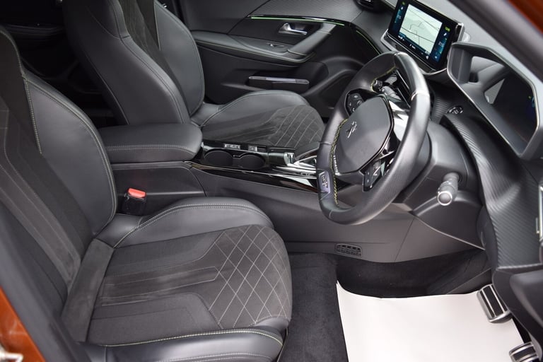 2022 Peugeot 2008 100kW GT Premium 50kWh 5dr Auto HATCHBACK Electric Automatic