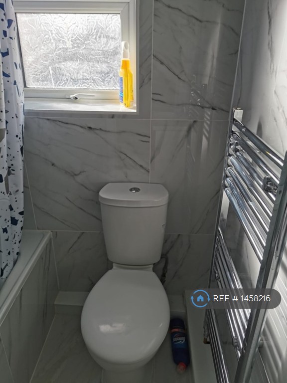 2 bedroom house in Robert Street, Blyth, NE24 (2 bed) (#1458216)