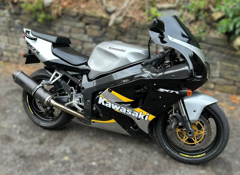 Kawasaki ZX-7R Ninja (ZX750-P5)