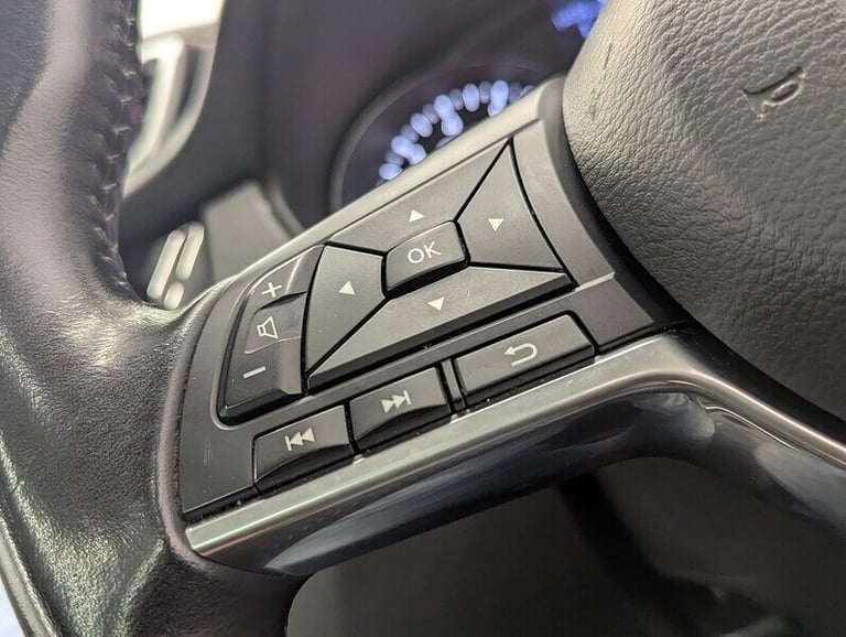 2018 Nissan Qashqai 1.2 DiG-T N-Connecta 5dr HATCHBACK PETROL Manual