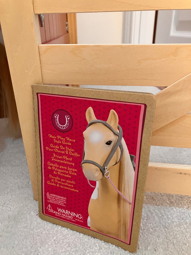 Horse Stable and Accessories Toy Playset