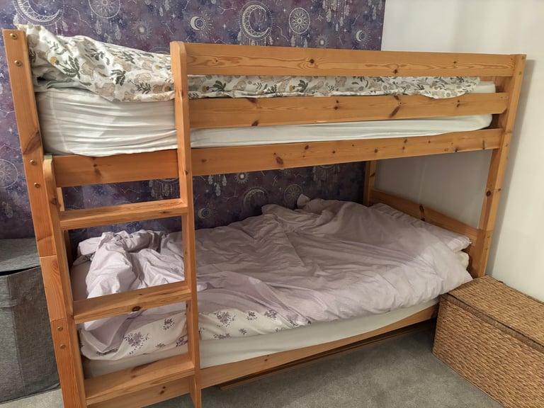 Bunk beds can also be 2 singles