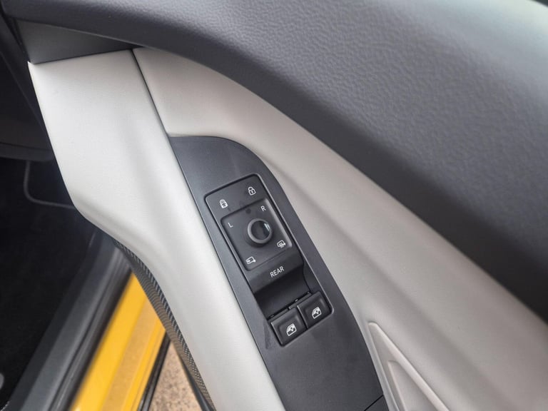 2024 Ford Capri Extended Range 77kWh Select Auto 5dr HATCHBACK Electric Automatic