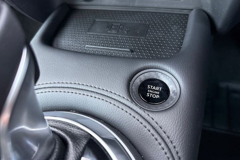 2025 Nissan Juke 1.6 Hybrid N-Connecta 5dr Auto Hatchback Hybrid Automatic
