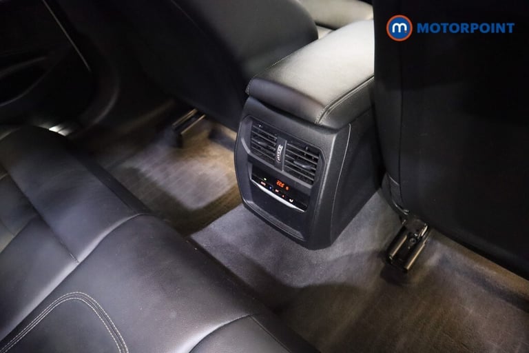 2021 BMW 3 Series 330e M Sport 4dr Step Auto SALOON PETROL/ELECTRIC Automatic