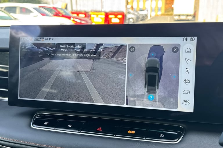 2025 MG MG HS 106290 Hatchback Petrol Manual