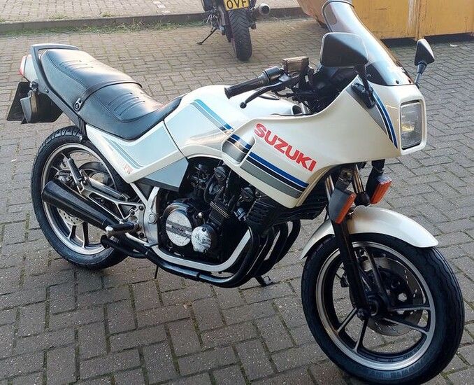 Wanted suzuki gs250fw or gsx400fw