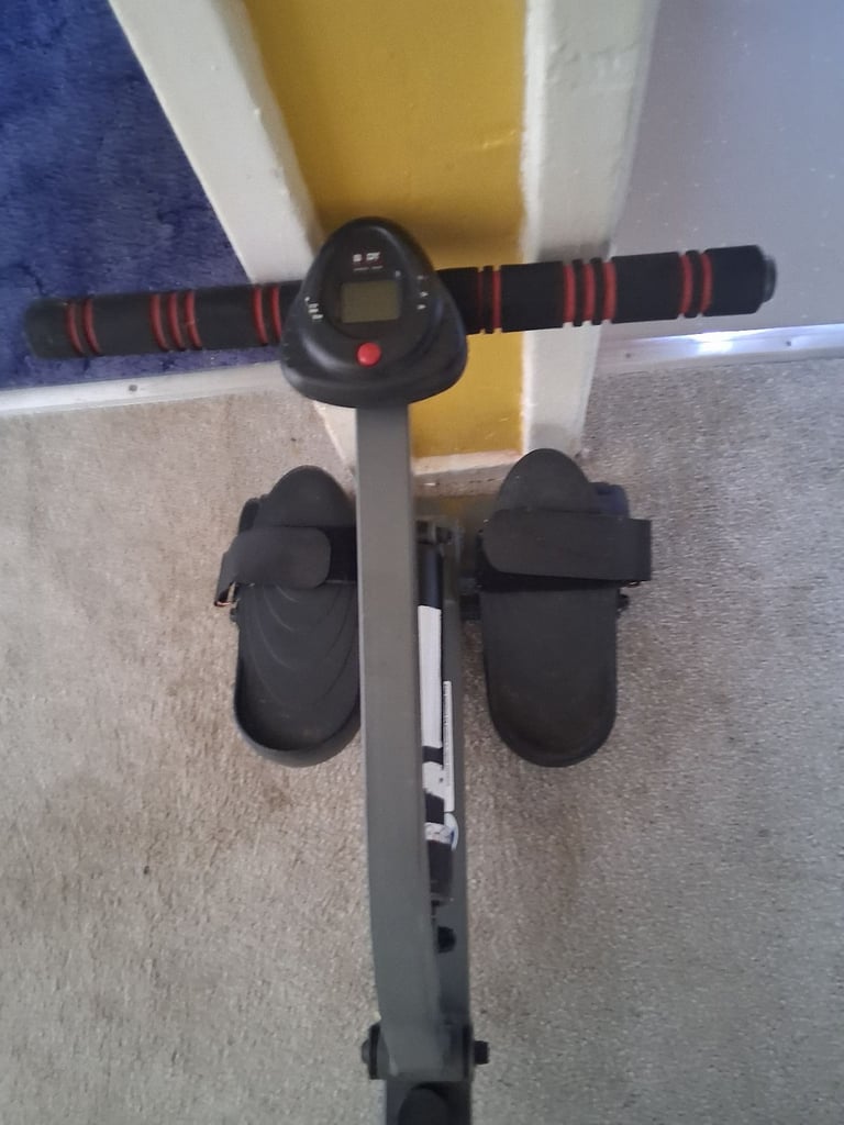 Rower, body sculpture 