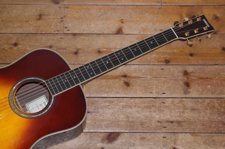 Yamaha LL TA Transacoustic dreadnought electro acoustic with rigid Yamaha gig bag