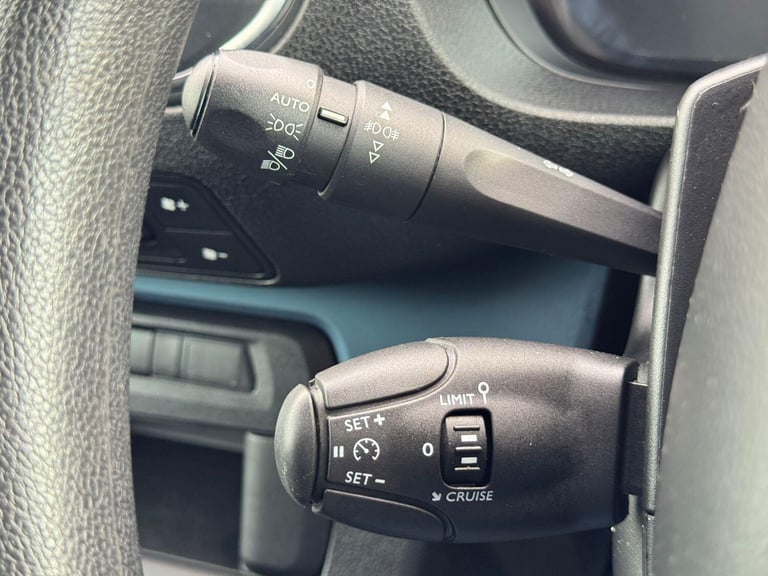 2017 Peugeot Traveller 1.6 BlueHDi Active Standard MPV 5dr Diesel Manual MWB Euro 6 (s/s) (115 ps...