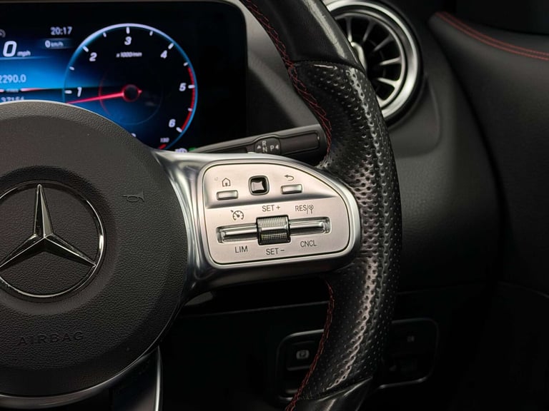 2020 Mercedes-Benz GLA 2.0 GLA 220 AMG Line Premium+ D 4Matic Auto 4WD 5dr SUV Diesel Automatic