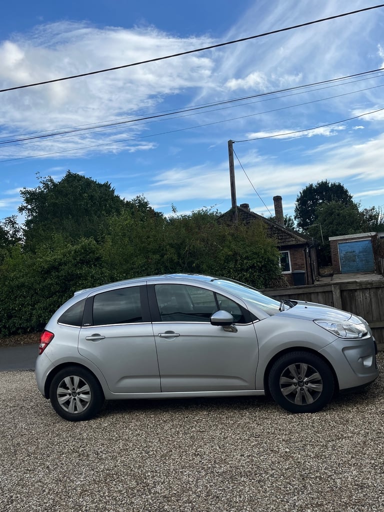 Cheap Citroen, C3, Hatchback, 2011, Manual, 1360 (cc),5 doors for sale in Newbury, Berkshire