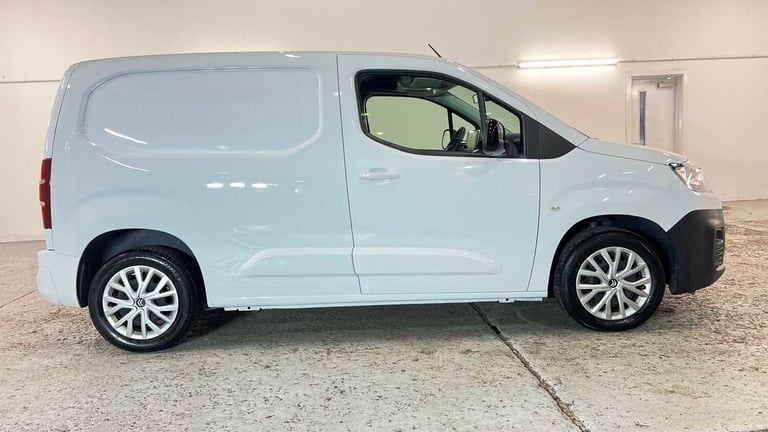 2023 Citroen Berlingo 1.5 BlueHDi 650Kg Driver Edition 100ps 6 Speed S/S Van Diesel Manual
