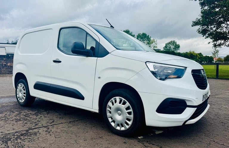 VAUXHALL COMBO 1.6 Turbo D 2300 Sportive 2020