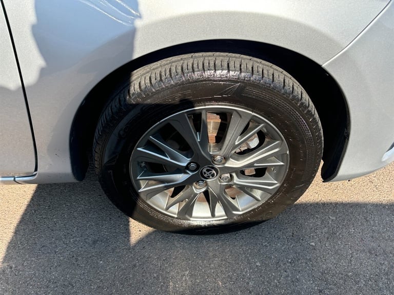 2018 Toyota Yaris VVT-I ICON Hatchback Petrol Manual