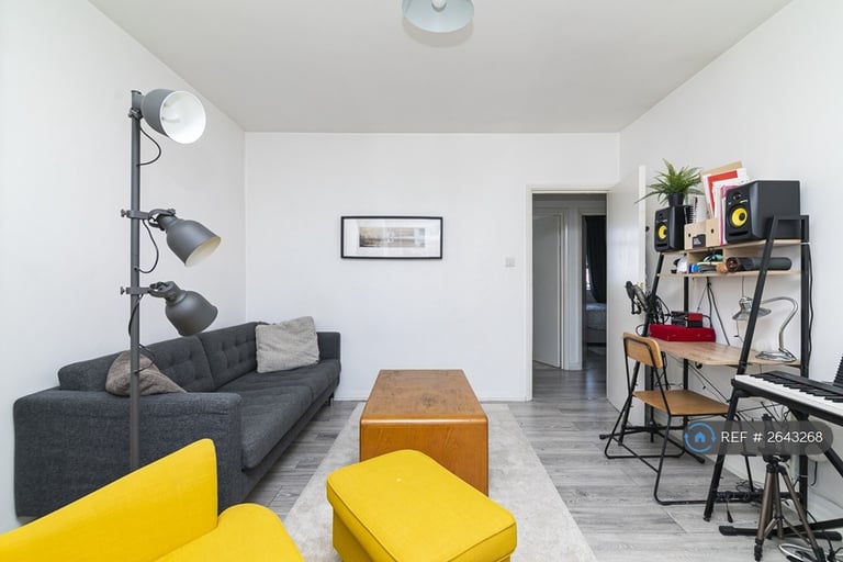 2 bedroom flat in Sidmouth Road, London, NW2 (2 bed) (#2643268)