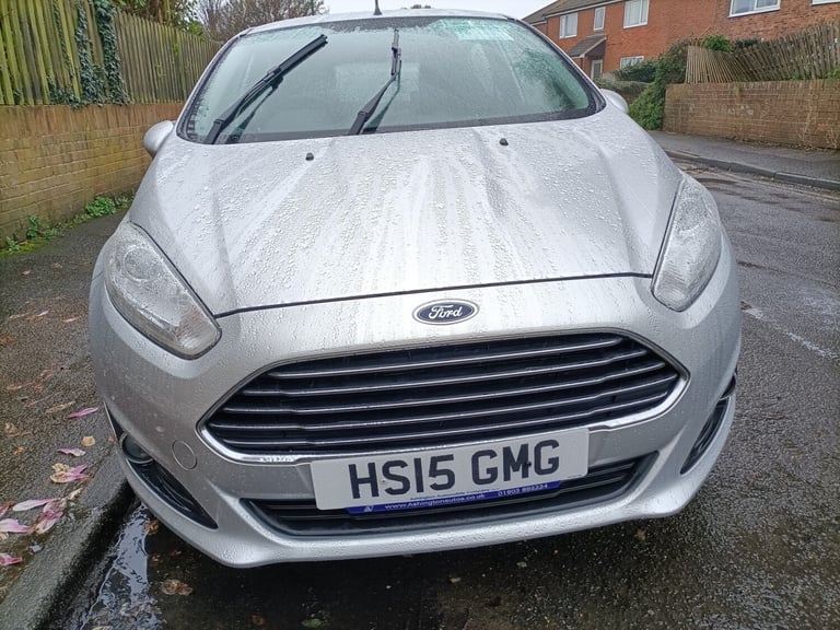 2015 Ford Fiesta 1.6 Zetec 5dr Powershift HATCHBACK Petrol Automatic