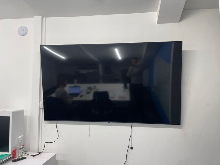LG 86" 4K UHD Smart TV 86UR81006LA, HDR10, webOS ThinQ AI, BT/Wi-Fi, HDMI, LED, Dolby Audio, 3xHDMI