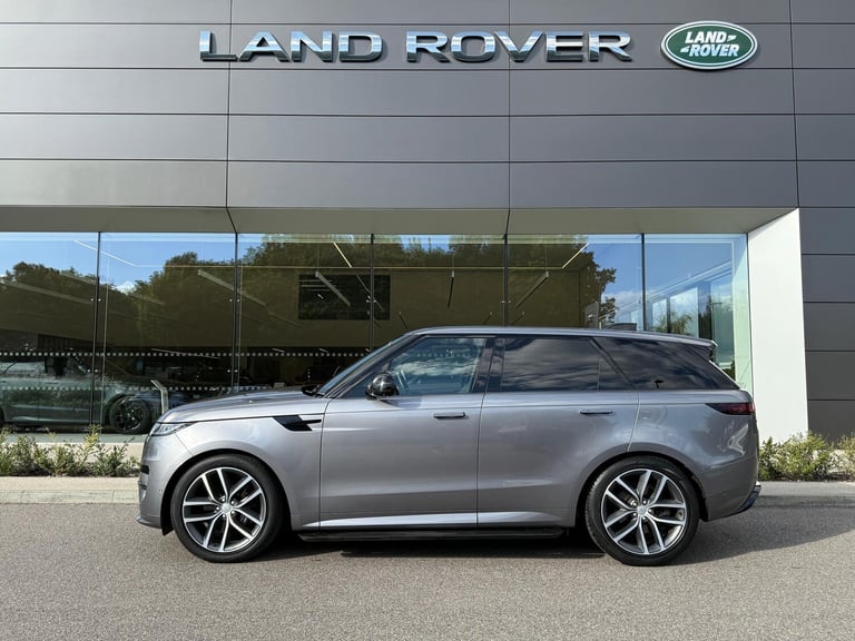 2023 Land Rover Range Rover Sport 3.0 D300 MHEV Dynamic SE SUV 5dr Diesel Auto 4WD Euro 6 (s/s) (...