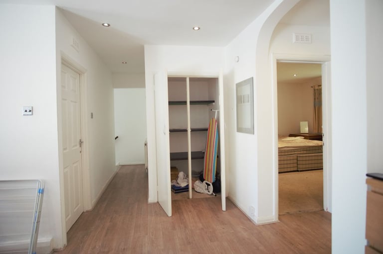 Impressive 2-bedroom first-floor flat available to rent in Stanmore, HA7