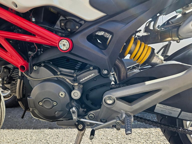 Ducati Monster M1100 in spotless condition 
