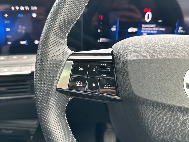 2024 Vauxhall Astra Astra 1.2T Ultimate 5dr Hatchback Petrol Manual