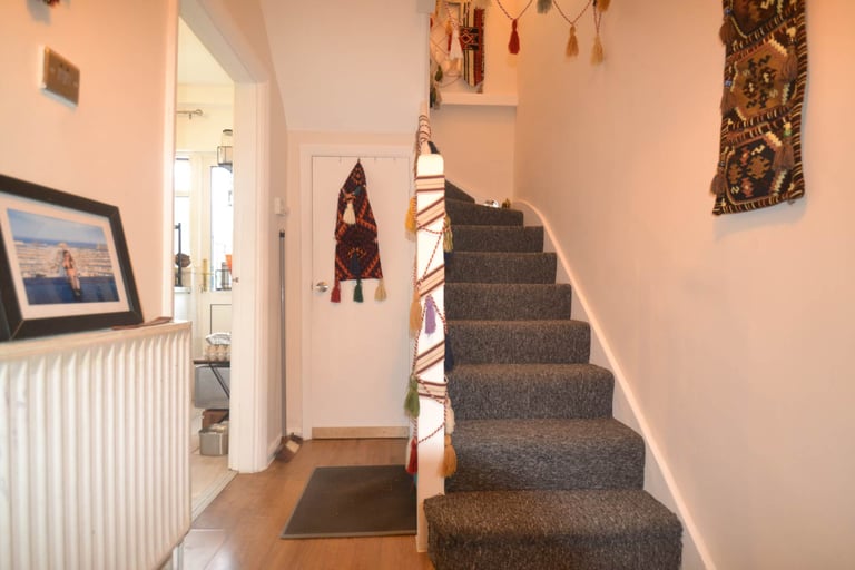 3 bedroom house in Allendale Avenue, Southall
